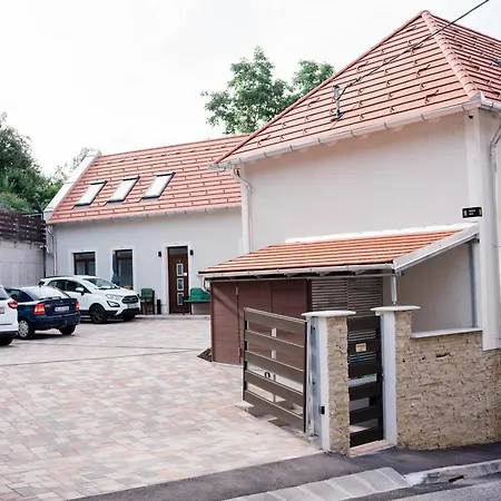 Monbuhim Comfort Apartmán *